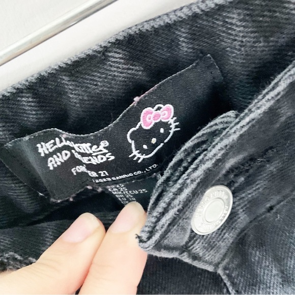 Forever 21 X Hello Kitty Black Jeans Size 25 With Rhinestones - Picture 2 of 4